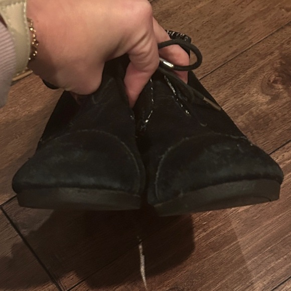 Toms Women's Black Lace-Up Boots - Picture 8 of 10